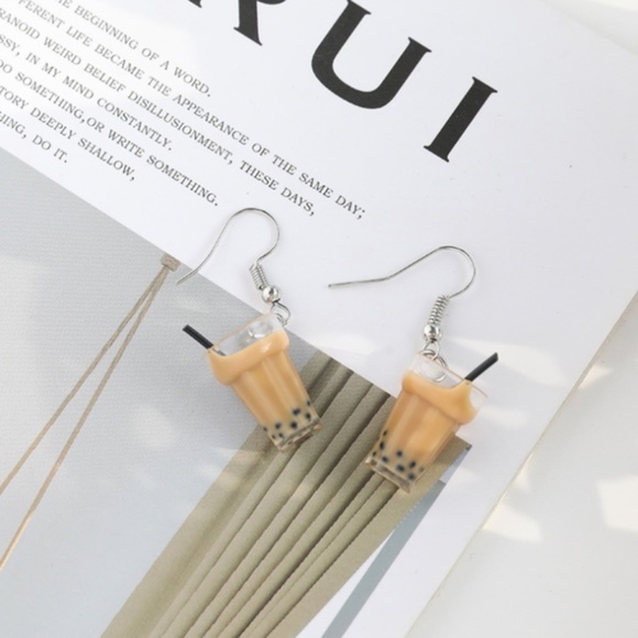 NWT New! Boba Milk Tea Bubble Tea Tapioca Earrings - Picture 2 of 4